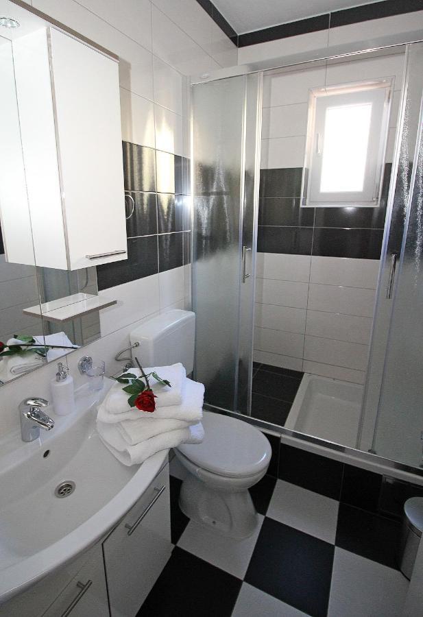 Apartmani Bozena Makarska Extérieur photo