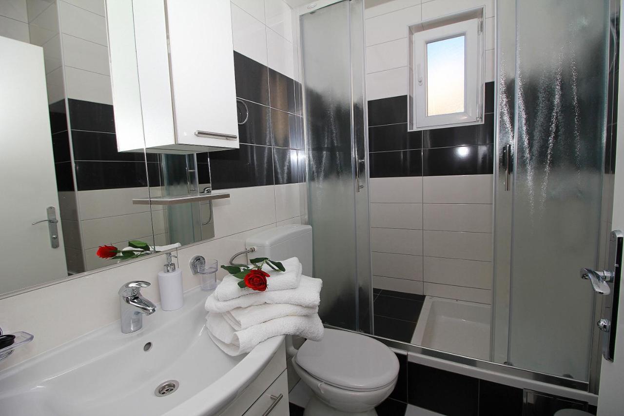 Apartmani Bozena Makarska Extérieur photo